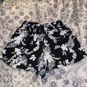 Size small; floral